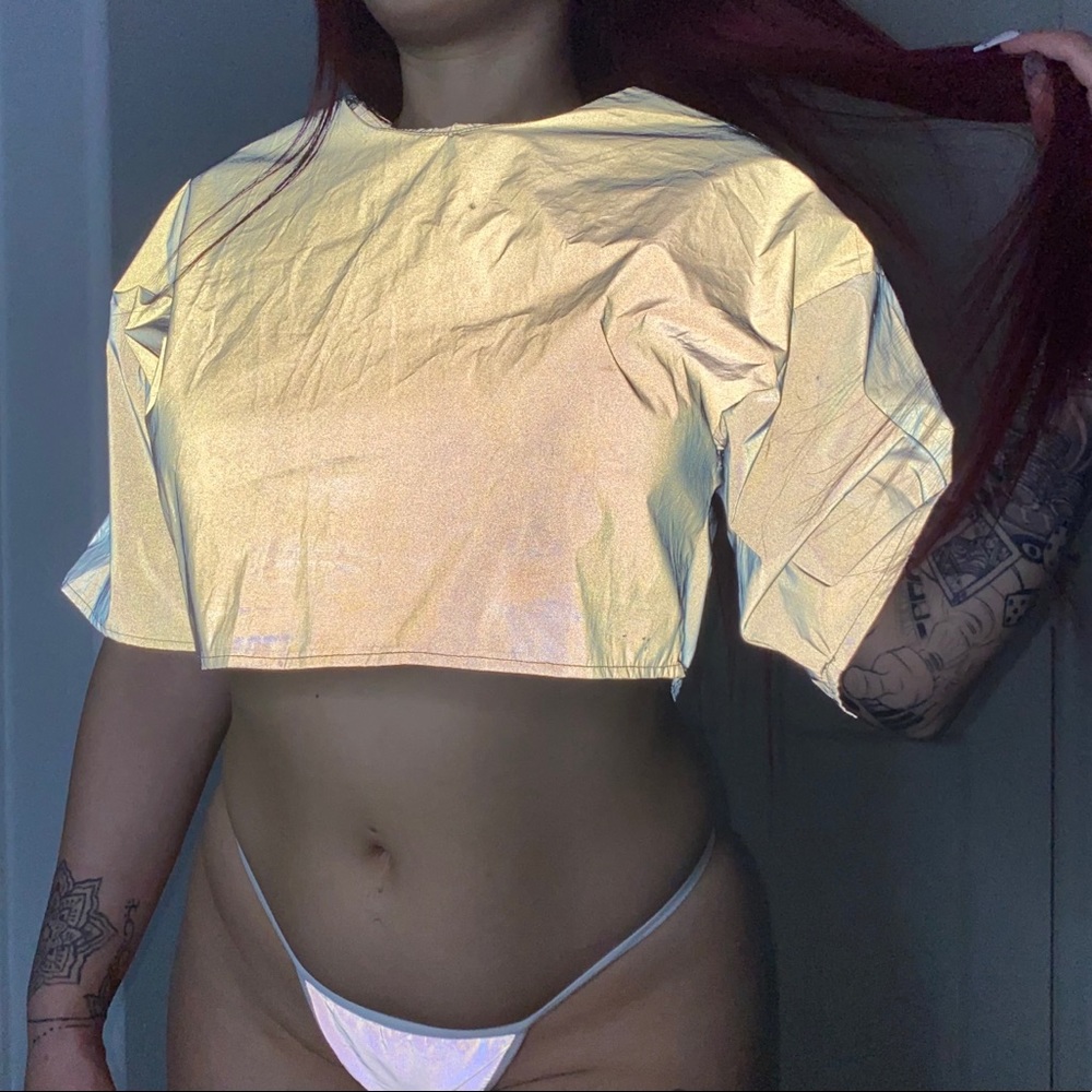 Reflective Short Sleeve Crop Top